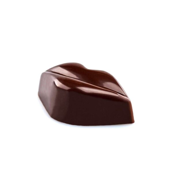 ciocolata-neagra-luado-pralina-passionkiss-01.jpg Pralina Passion Kiss