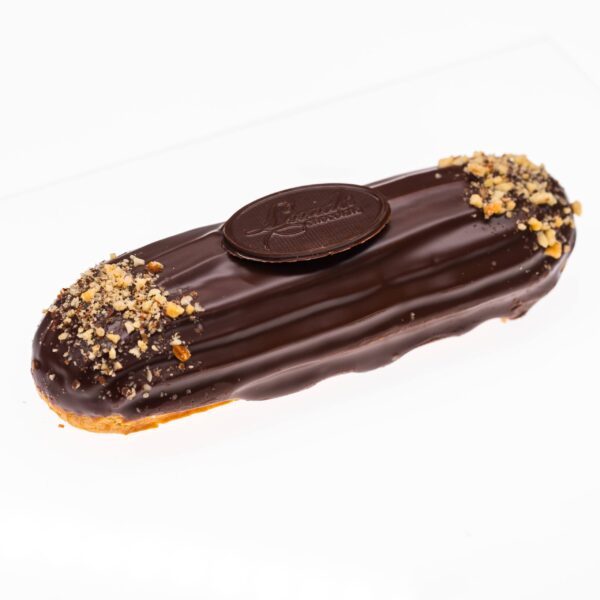 Éclair artizanal cu cremă de vanilie