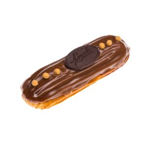 Éclair artizanal cu caramel sărat
